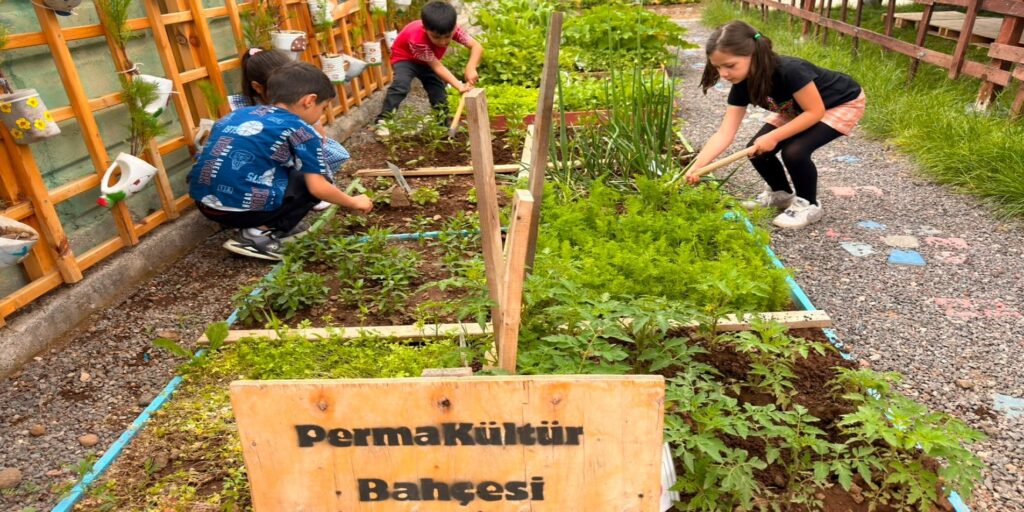 Kayseri’de Anaokulu Bahçesine “Tabiat Mektebi” Kuruldu