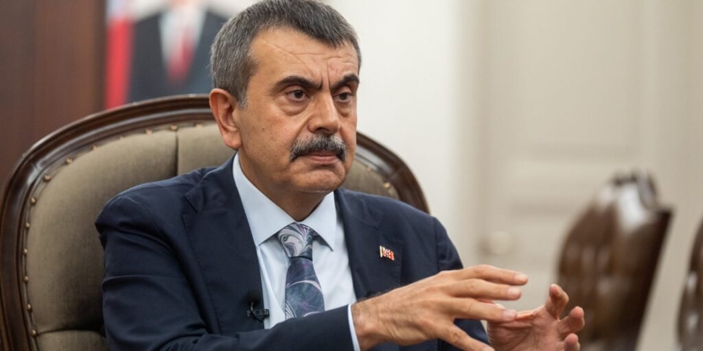 BAKAN TEKİN, TÜRKİYE’NİN EĞİTİMDEKİ YENİ UYGULAMALARININ ULUSLARARASI ALANDAKİ YANSIMALARINI DEĞERLENDİRDİ